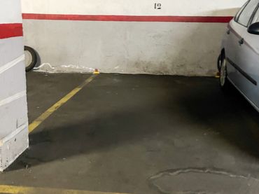 Einzelparkplatz zum Verkauf in Carrer del Nord