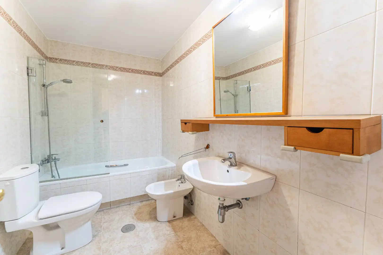 Baño de Casa adosada en venta en Las Rozas de Madrid con Calefacción, Jardín privado y Parquet