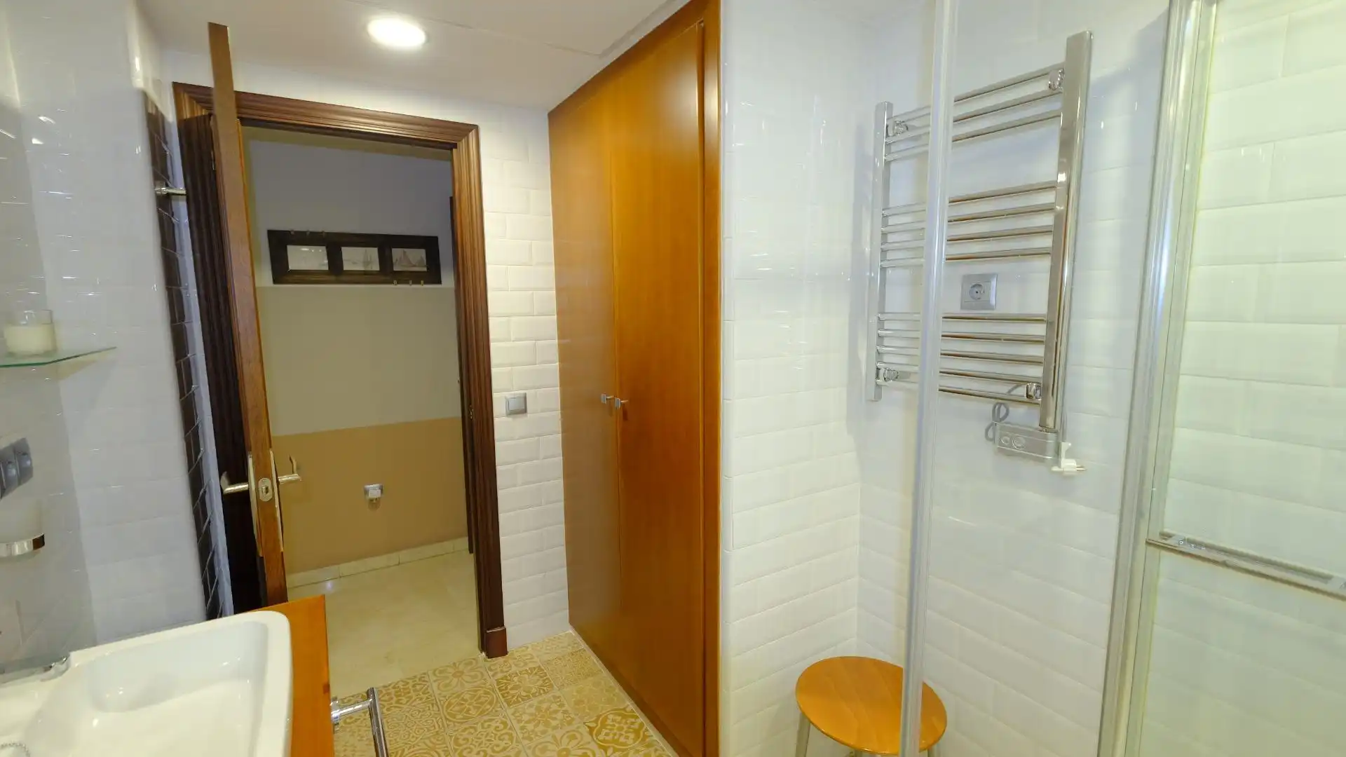 Bathroom of Attic for rent in Alcalá de Guadaira  with Air Conditioner, Heating and Terrace