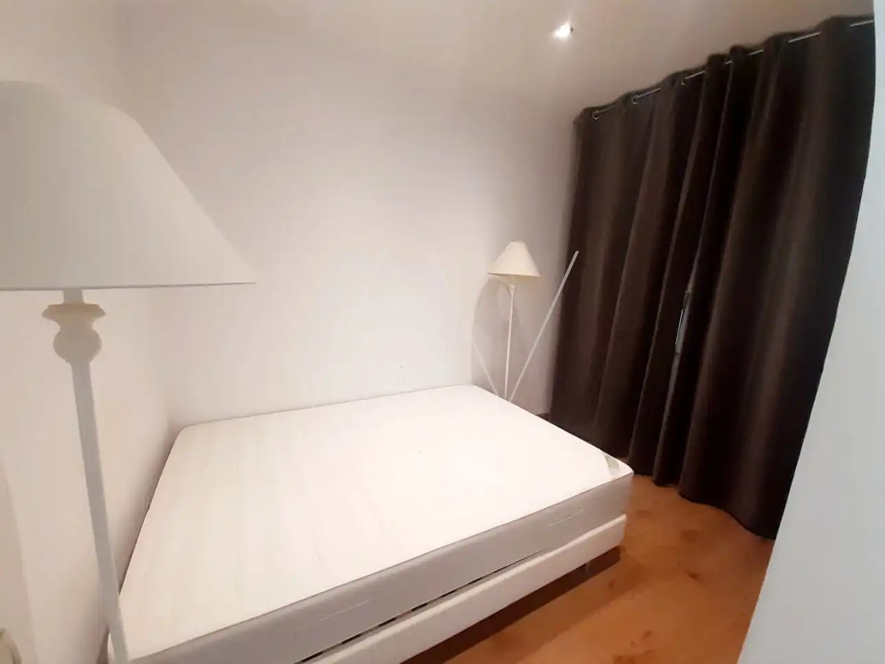 Habitación de Piso en venta en Barcelona con Aire acondicionado, Calefacción y Amueblado