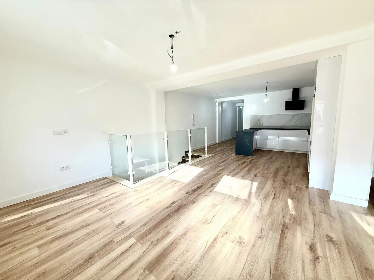 Piso en venta en Calle CONRADO DEL CAMPO, Sector V