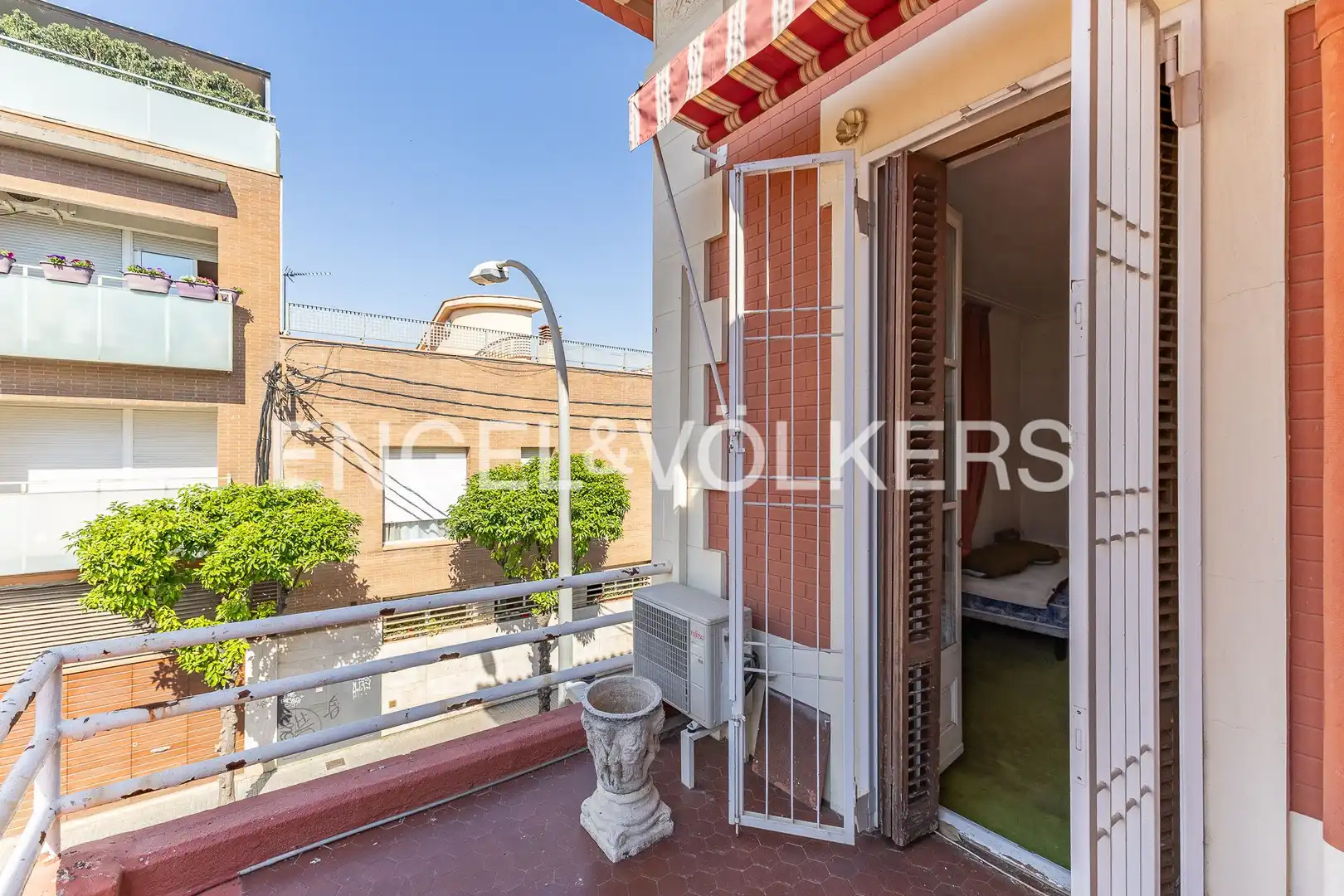 Balcony of Houses for sale in El Prat de Llobregat  with Heating, Private garden and Terrace