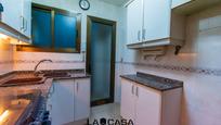 Kitchen of Flat for sale in L'Hospitalet de Llobregat  with Balcony