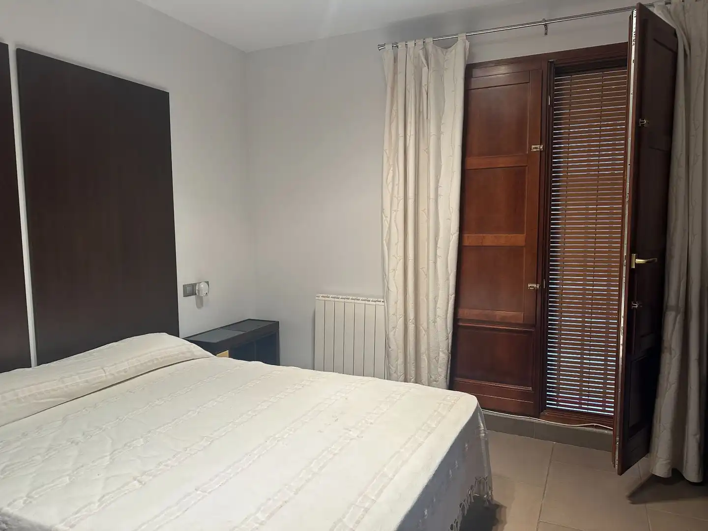 Habitación de Finca rústica en venta en Aielo de Malferit con Calefacción, Terraza y Piscina