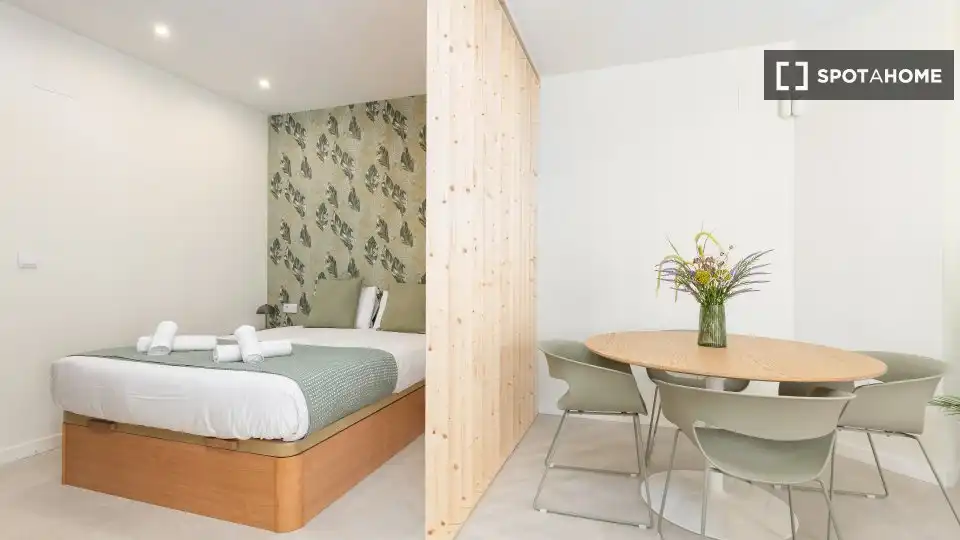 Room in Nou Moles