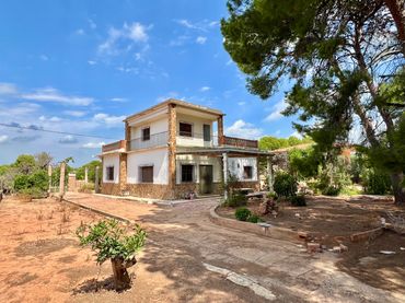 Xalet amb piscina en venda a Partida Pla Estepar 3