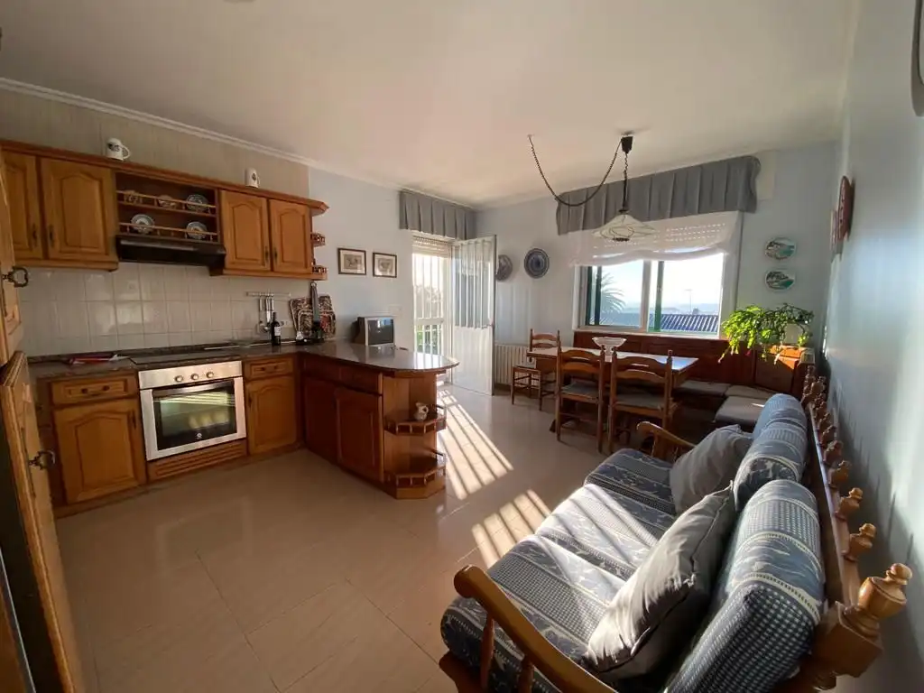 Cocina de Casa o chalet en venta en Ferrol con Calefacción, Jardín privado y Terraza