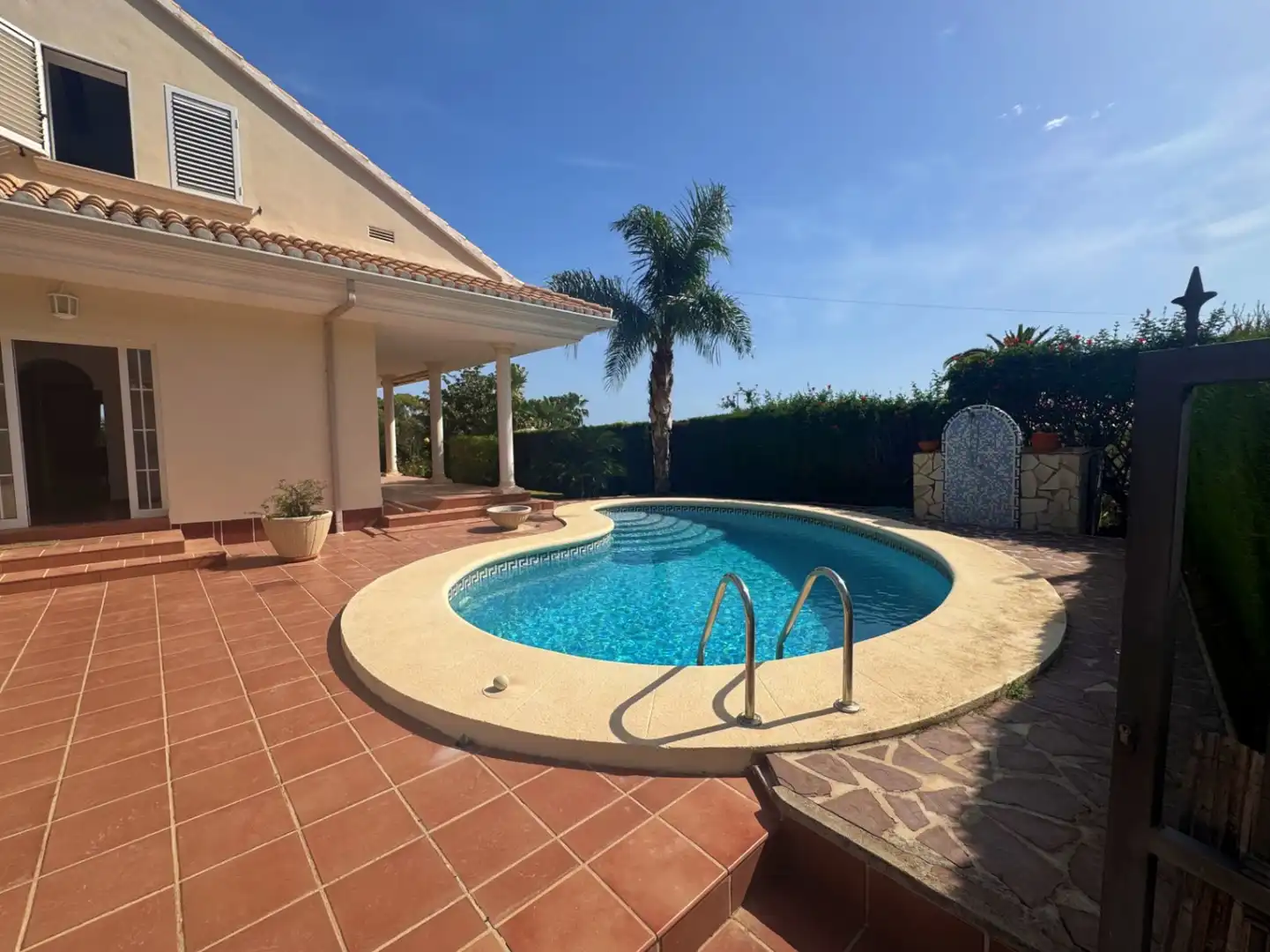 Piscina de Casa o chalet en venta en Dénia con Aire acondicionado, Jardín privado y Terraza