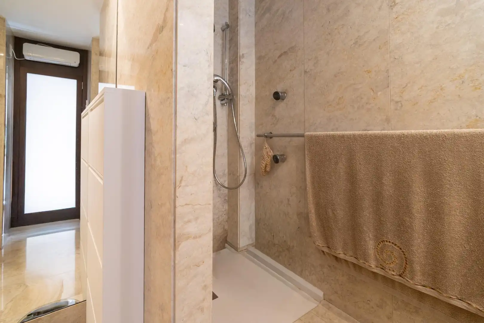 Baño de Casa o chalet en venta en Benetússer con Aire acondicionado, Calefacción y Parquet