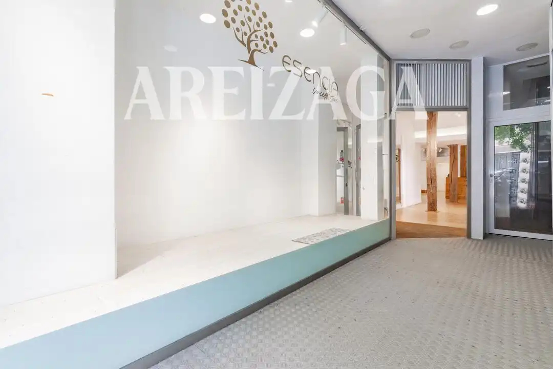Local comercial en venda a Calle Garibai 18, imagen 4