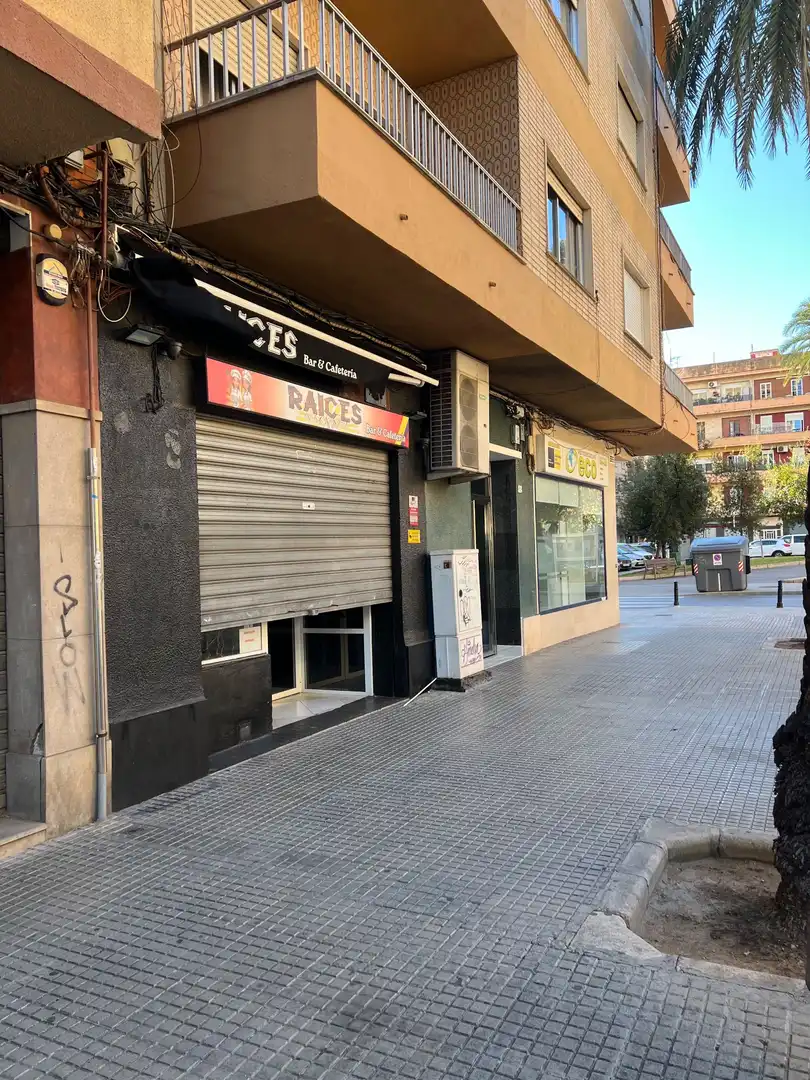 Local en venta en Gandia con Aire acondicionado