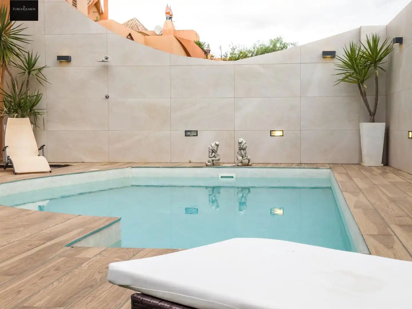 Piscina de Casa adosada en venda en Las Gabias amb Aire condicionat, Calefacció i Jardí privat