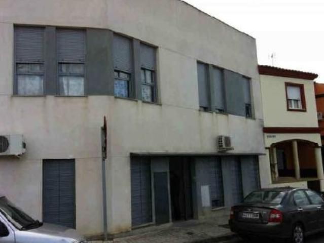 Vista exterior de Pis en venda en Coria del Río