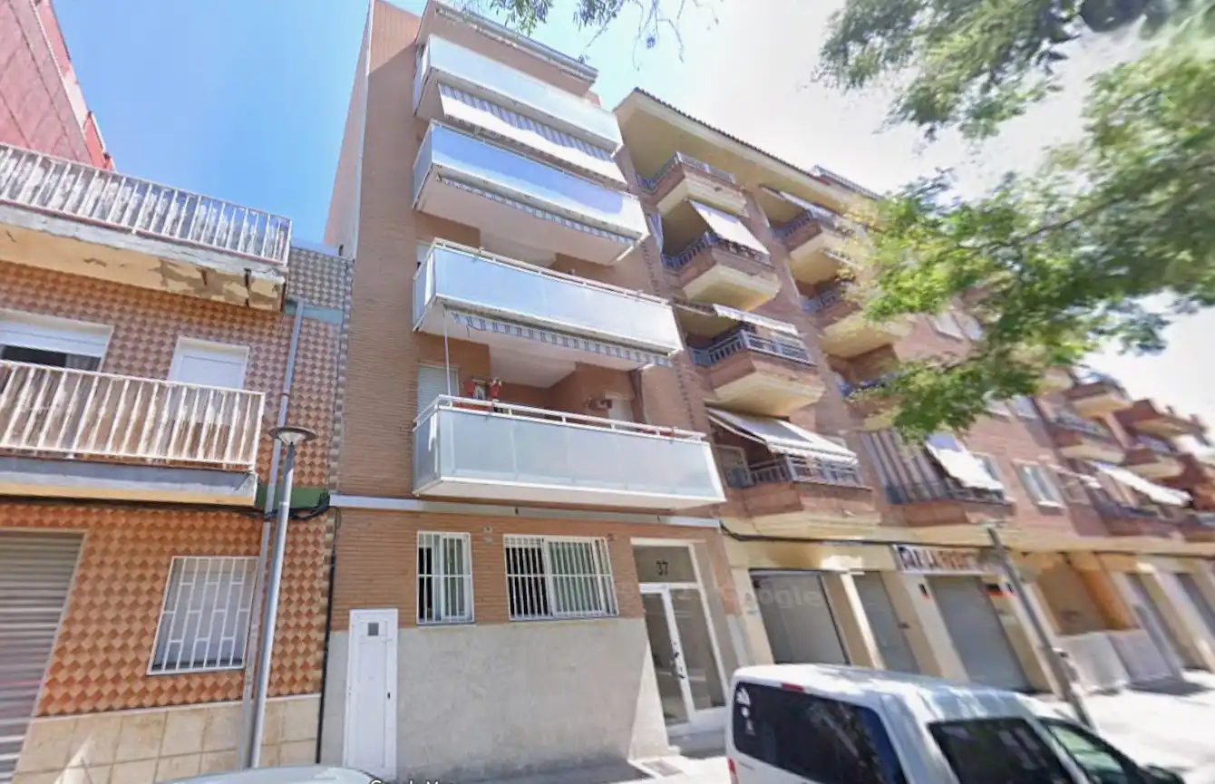 Flat with lift for sale in Carrer Vuit 37