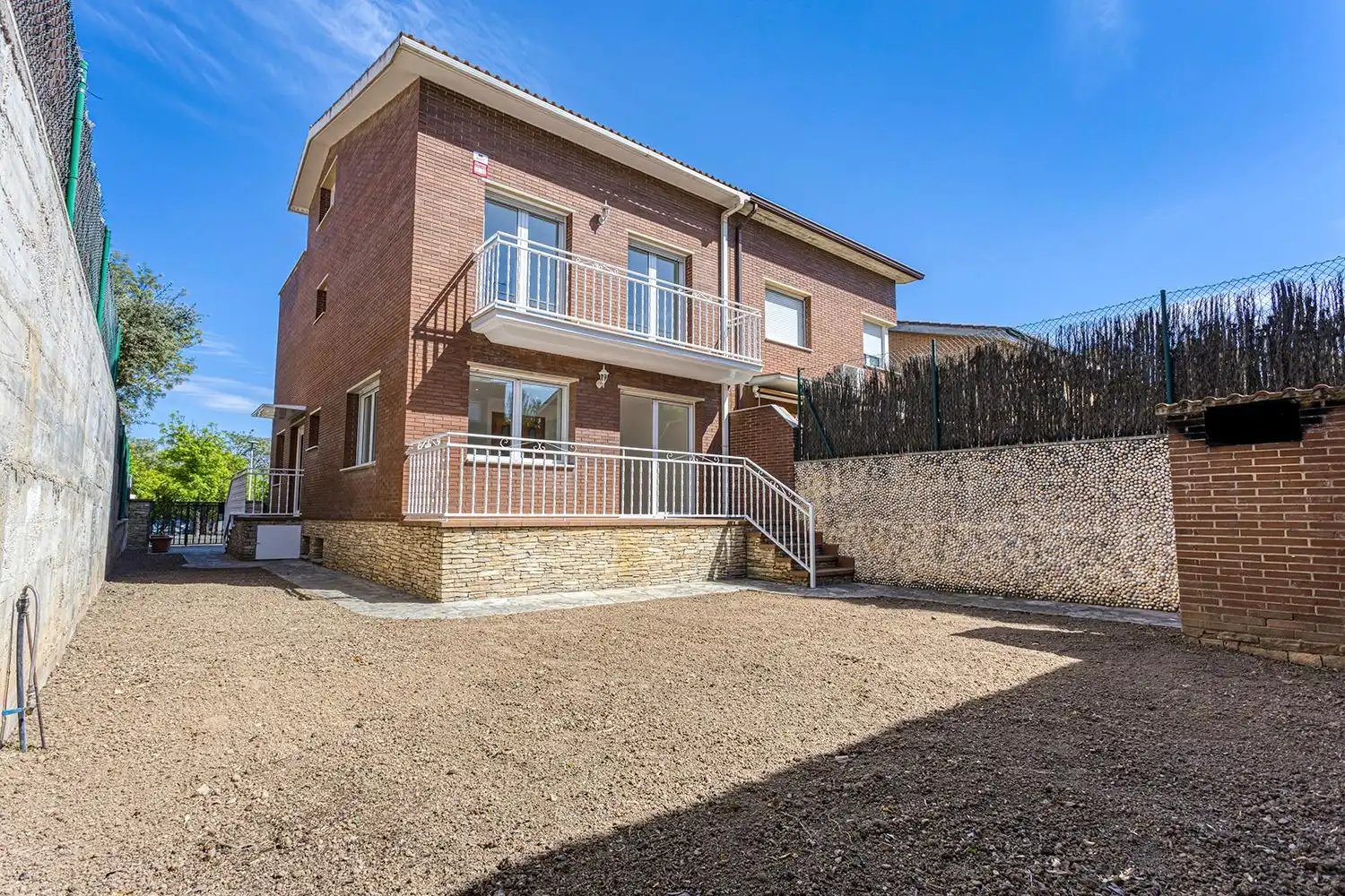 Vista exterior de Casa o chalet en venta en Igualada con Calefacción, Terraza y Trastero