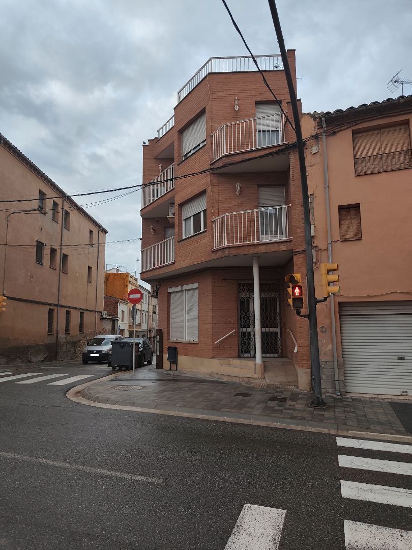 Vista exterior de Local en venda en Les Borges Blanques