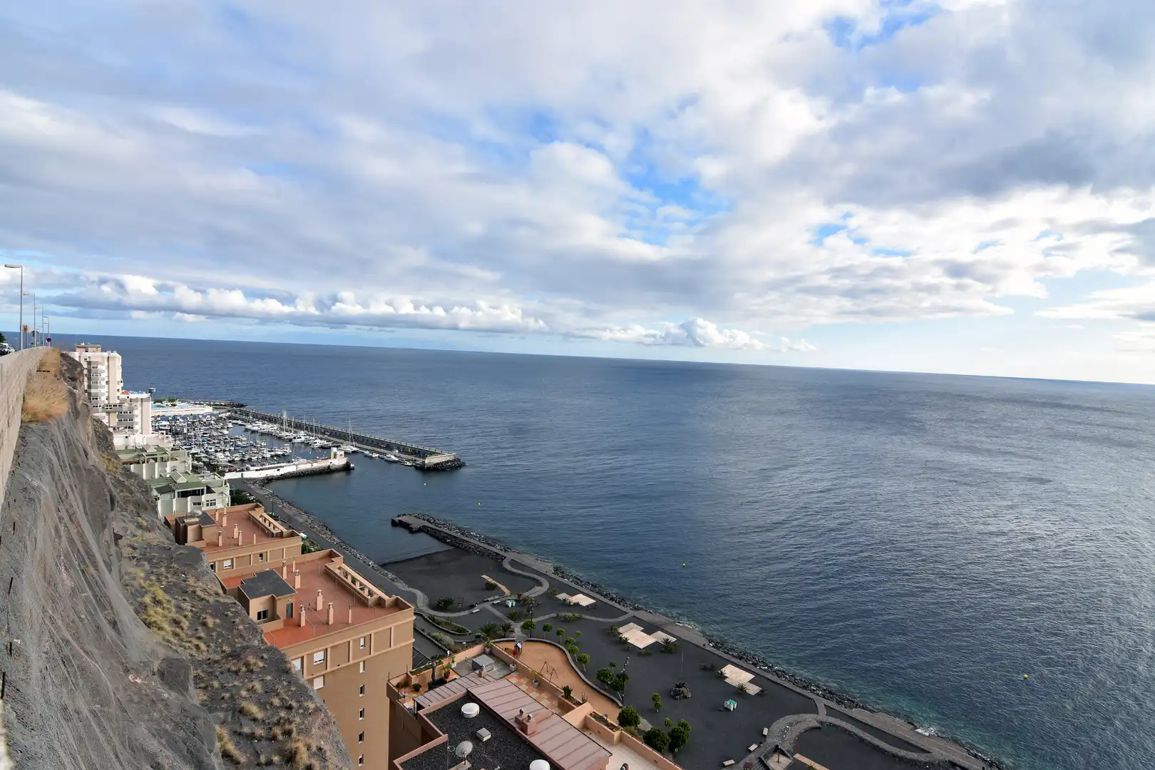 Vista exterior de Piso en venta en El Rosario con Terraza, Amueblado y Balcón