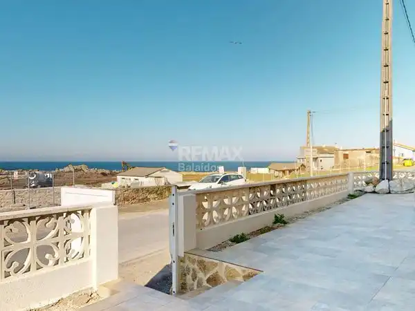 Casa o xalet en venda en Oia amb Calefacció, Jardí privat i Terrassa