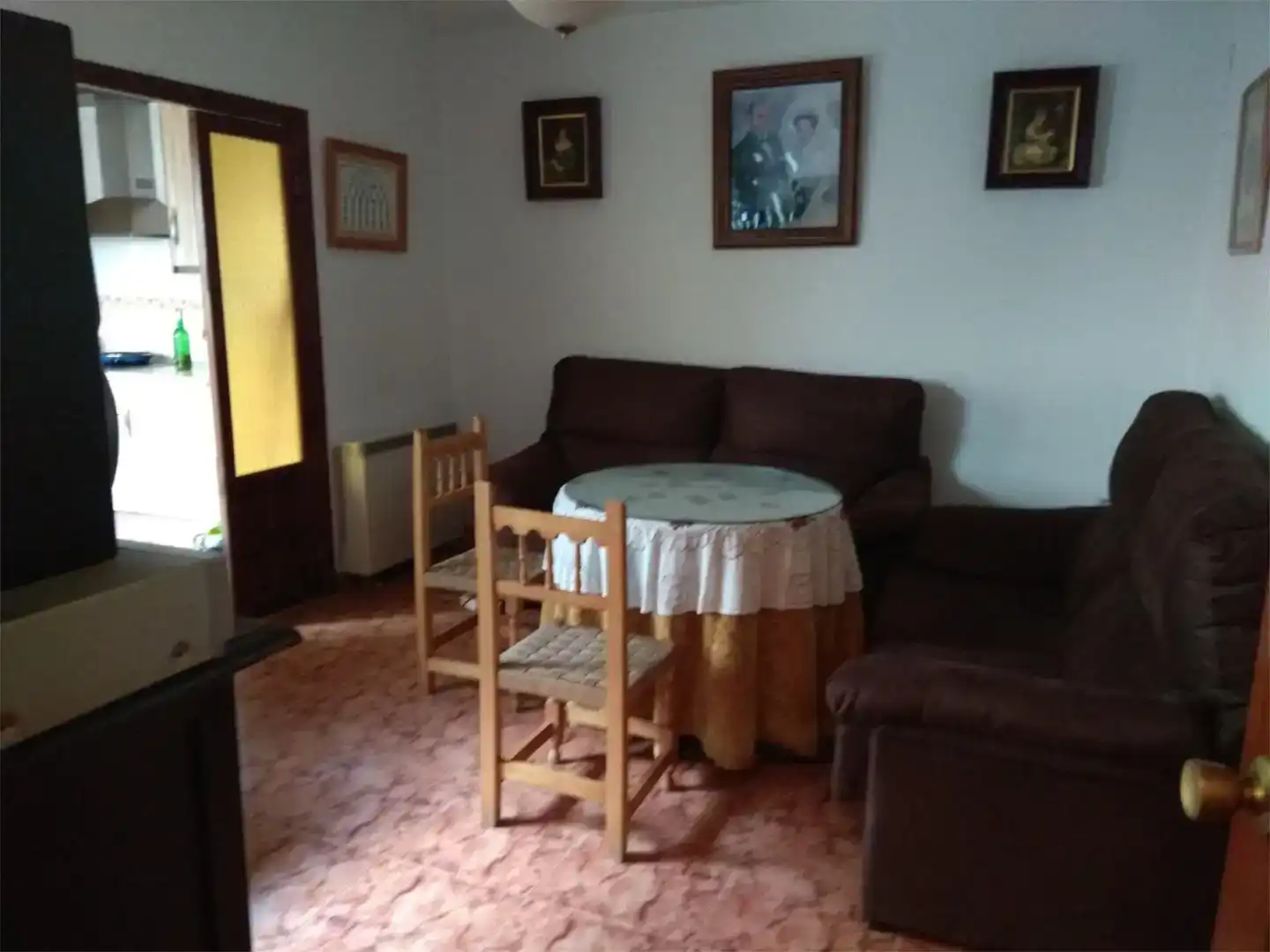 Sala d'estar de Casa adosada en venda en Arjonilla amb Aire condicionat, Traster i Balcó