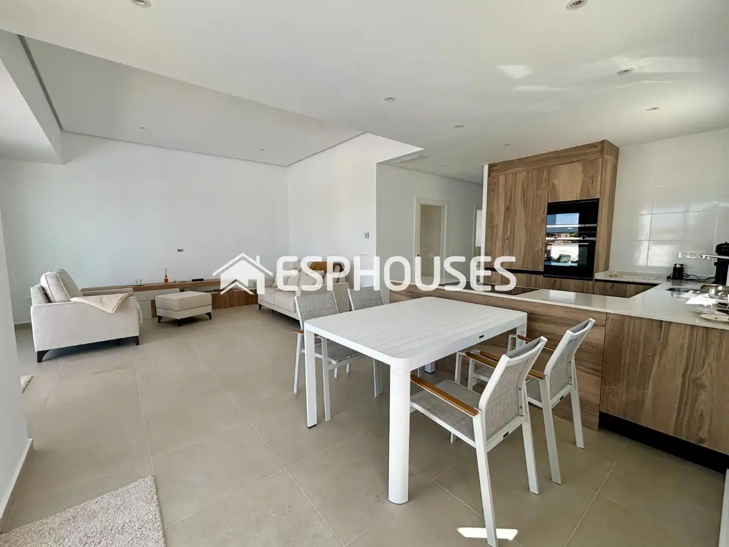 Casa con terraza en venta en Benijófar, imagen 2