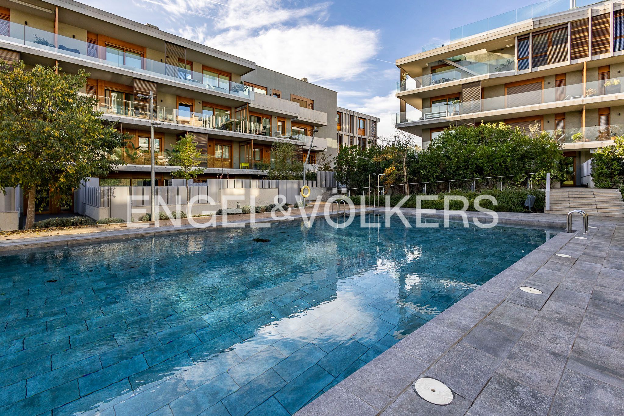 Swimming pool of Attic to rent in Sant Cugat del Vallès  with Air Conditioner, Heating and Parquet flooring