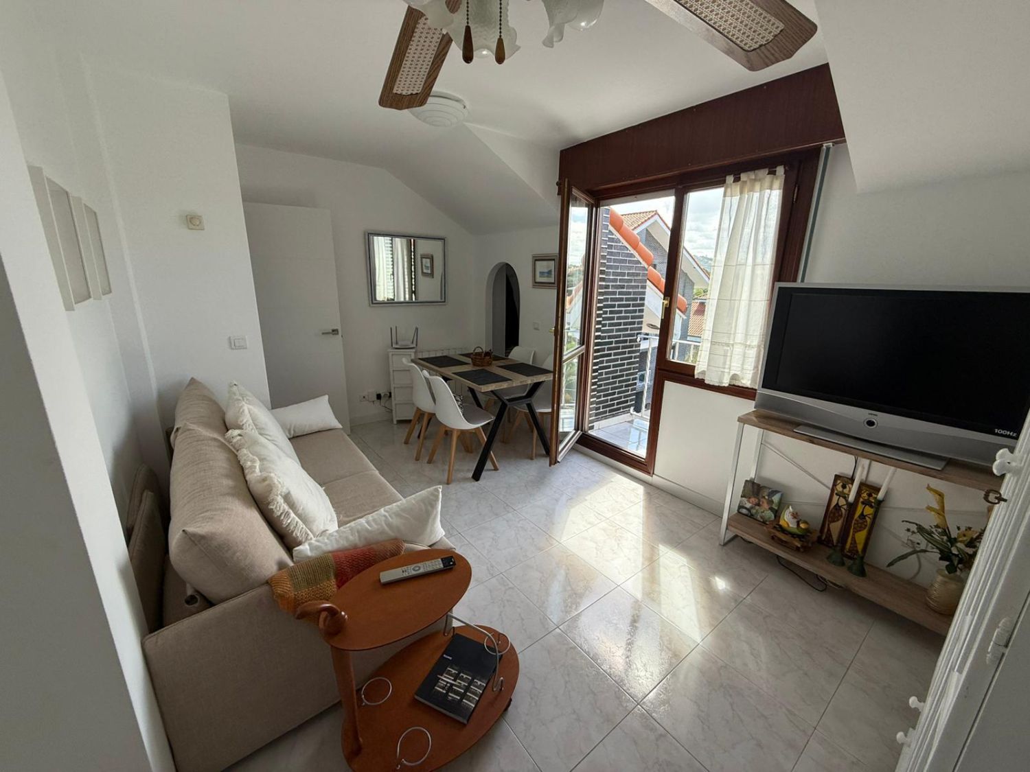 Sala d'estar de Pis en venda en Noja amb Calefacció, Terrassa i Traster