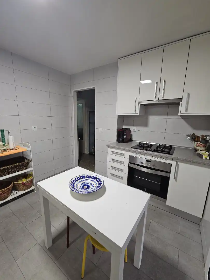 Cuina de Pis en venda en Madrid amb Calefacció, Terrassa i Moblat
