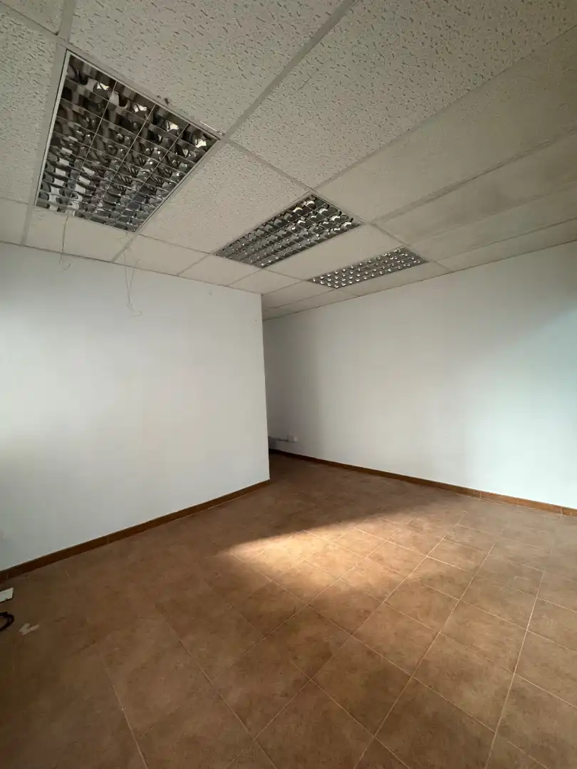 Oficina de alquiler en Sabadell