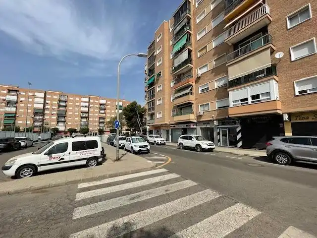 Vista exterior de Local de lloguer en Cartagena