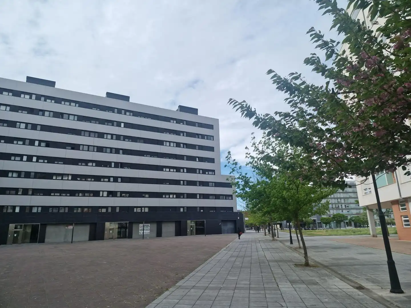 Vista exterior de Apartament en venda en Ponferrada amb Calefacció i Traster