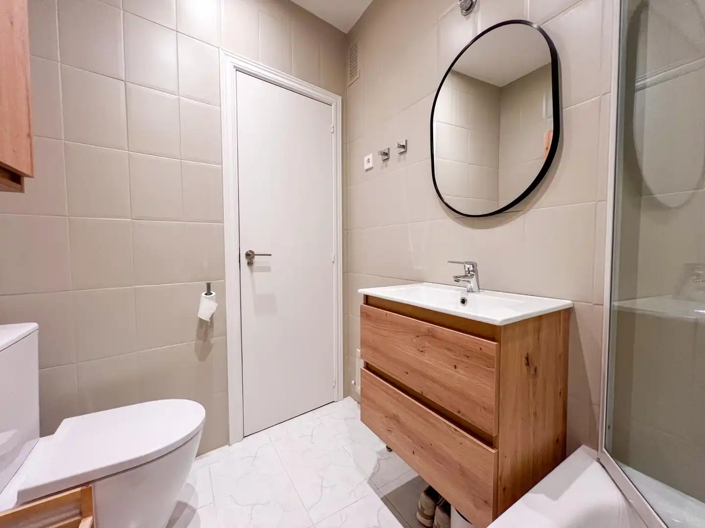 Badezimmer von Wohnung zur Miete in Bilbao  mit Heizung, Möbliert und Ofen