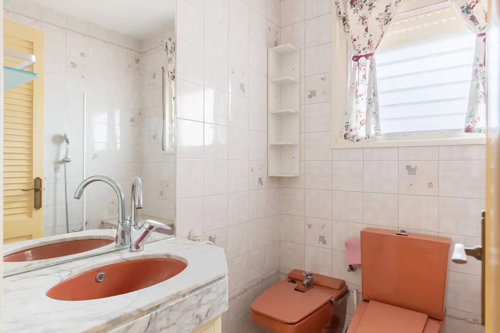 Bathroom of Duplexes for sale in Badalona  with Air Conditioner