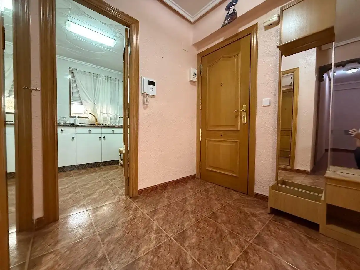 Piso en venta en Alaquàs con Amueblado y Balcón