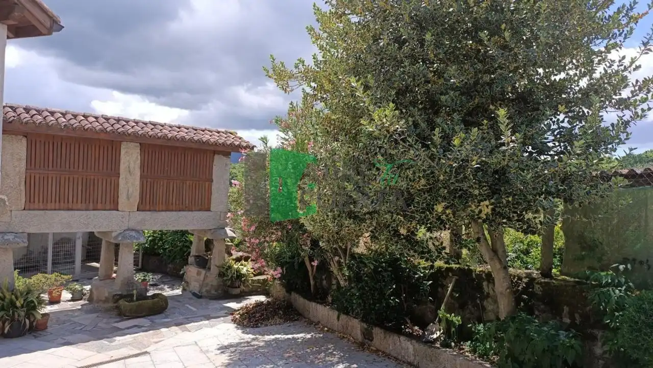 Jardí de Casa o xalet en venda en Paderne de Allariz amb Calefacció, Jardí privat i Terrassa