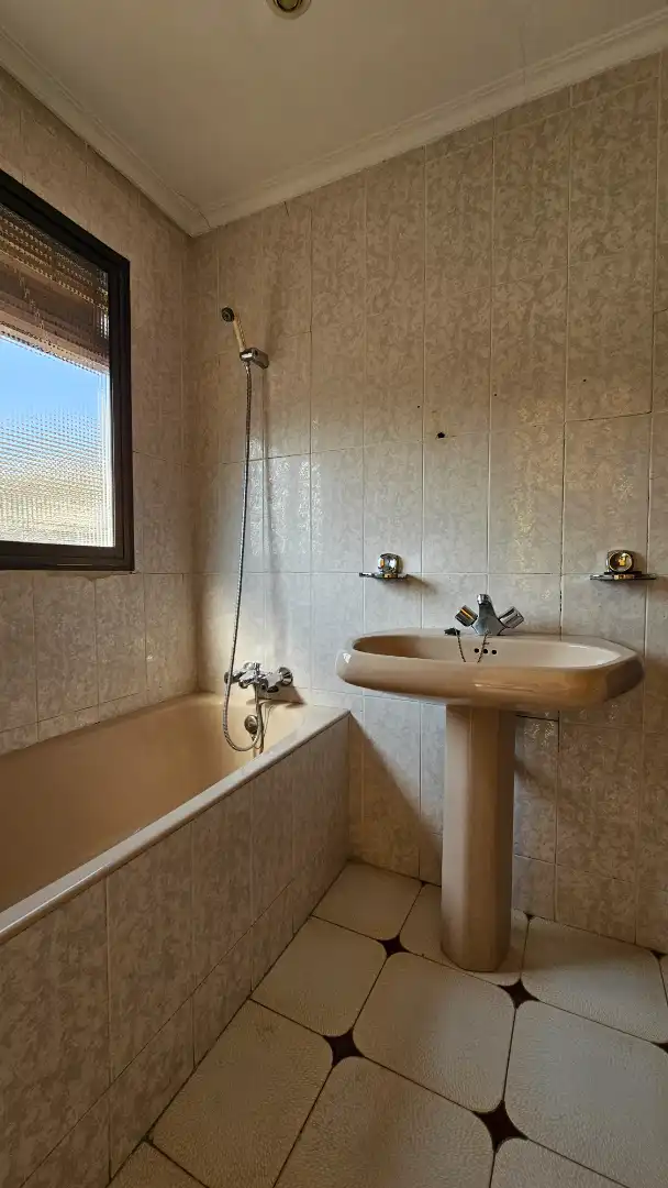 Bathroom of Flat for sale in Zaragoza