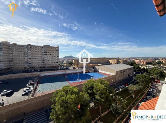 Piso en Venta en Calle PINTOR PEDRO CAMACHO en Juan XXIII