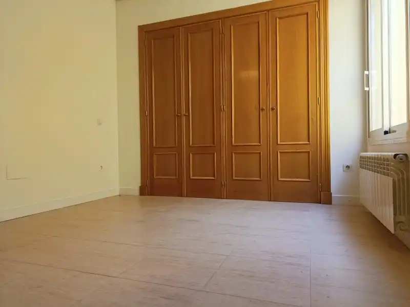 Semi-detached house with pool for sale in Simancas, imagen 75