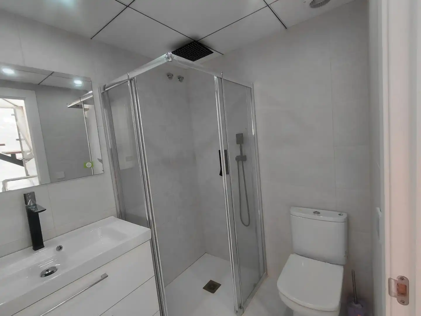 Baño de Casa o chalet de alquiler en La Nucia con Aire acondicionado, Jardín privado y Terraza