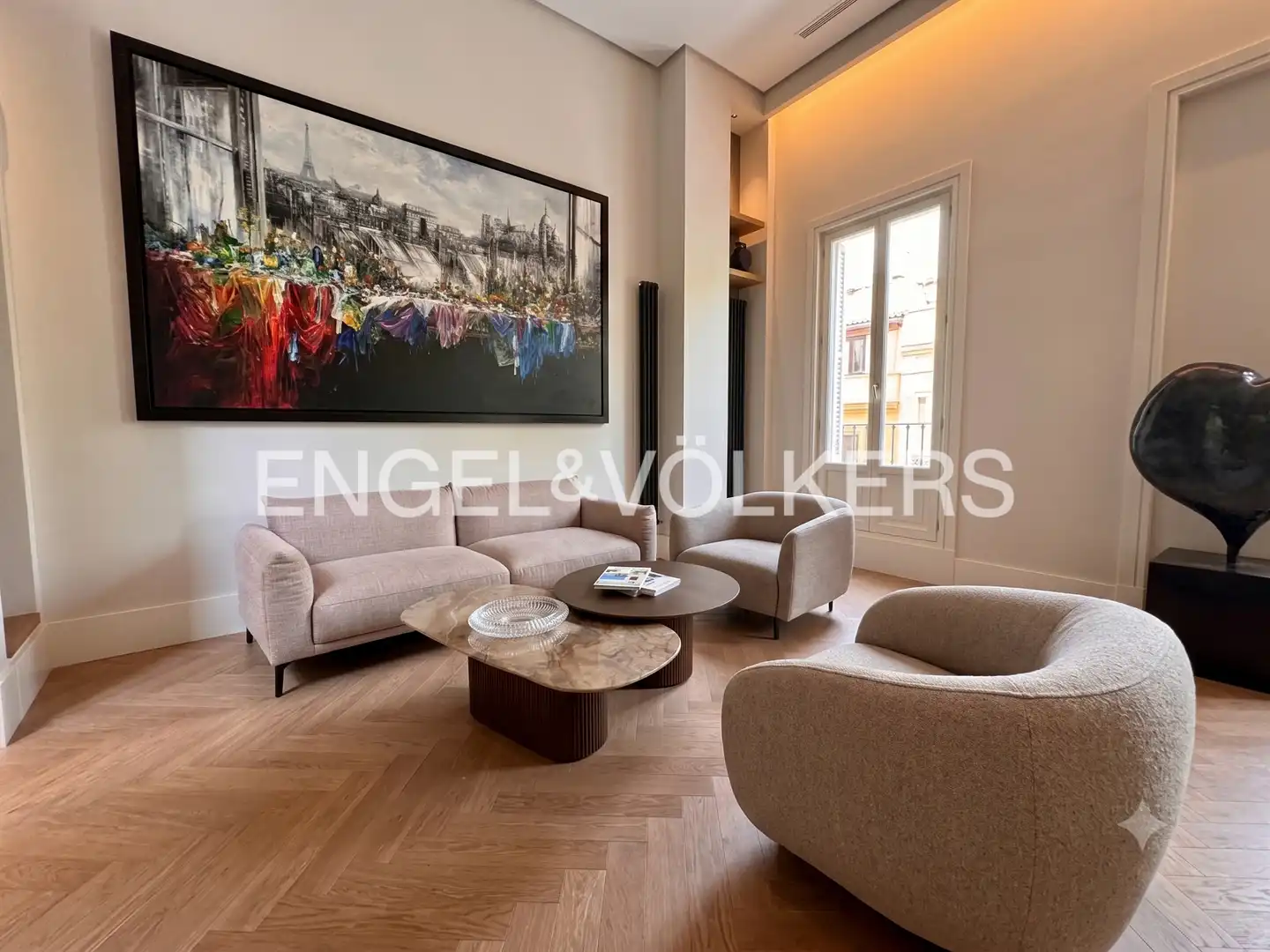 Living room of Flat for sale in Madrid  with Air Conditioner, Heating and Storage room