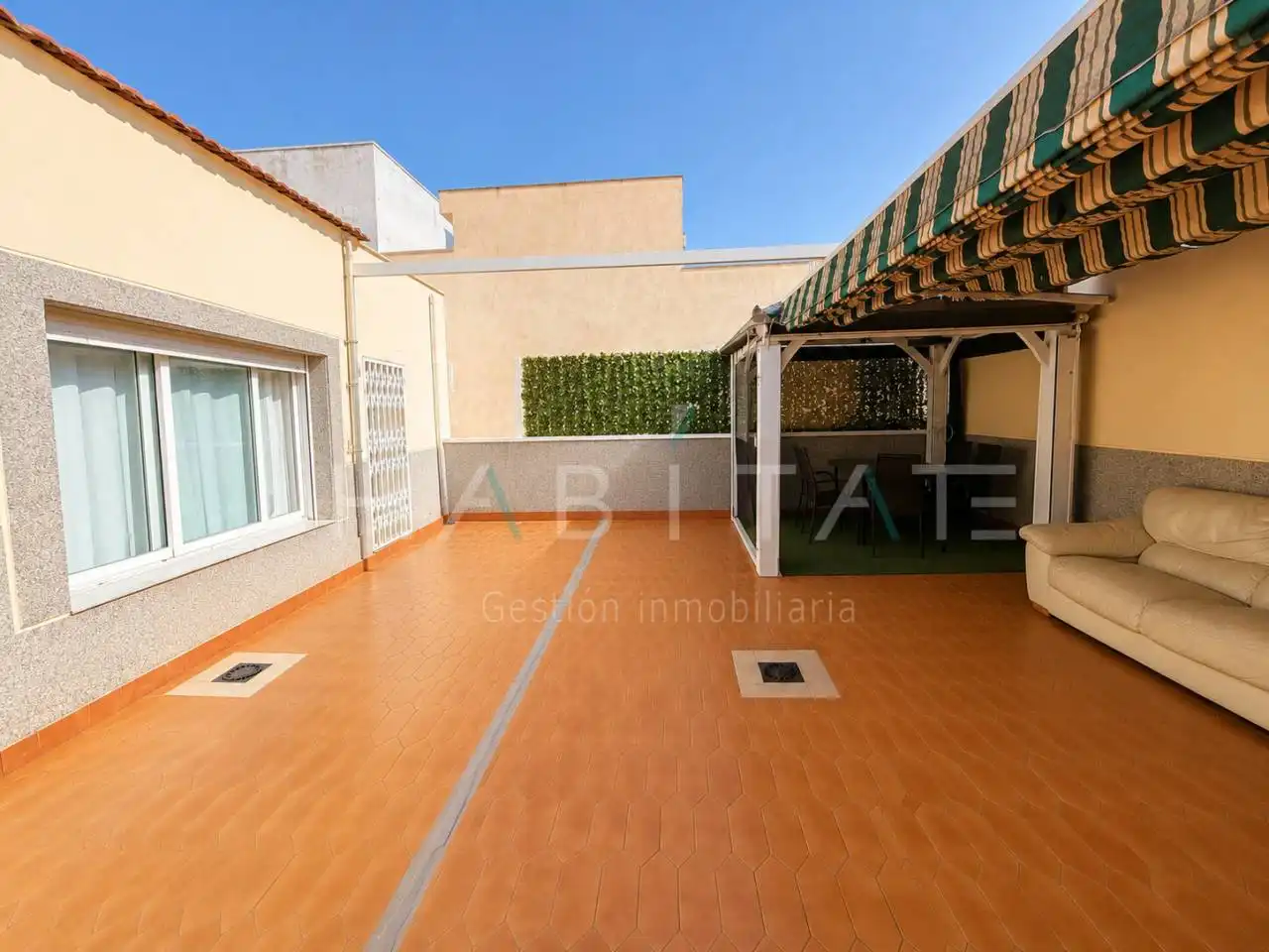Piso con terraza en venta en Calle Pilar de la Horadada