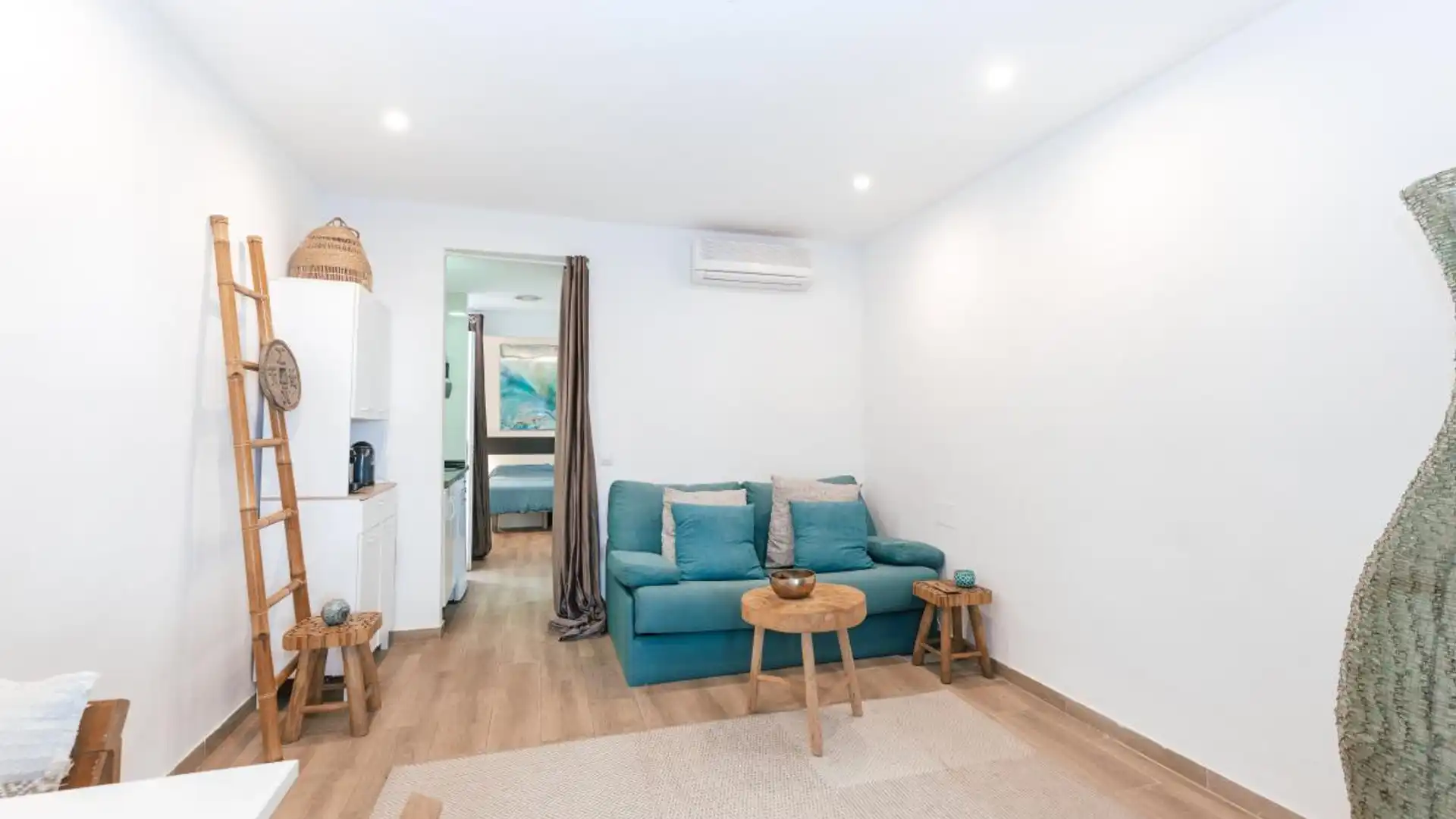 Dormitori de Planta baixa en venda en Santa Eulària des Riu amb Aire condicionat, Calefacció i Jardí privat