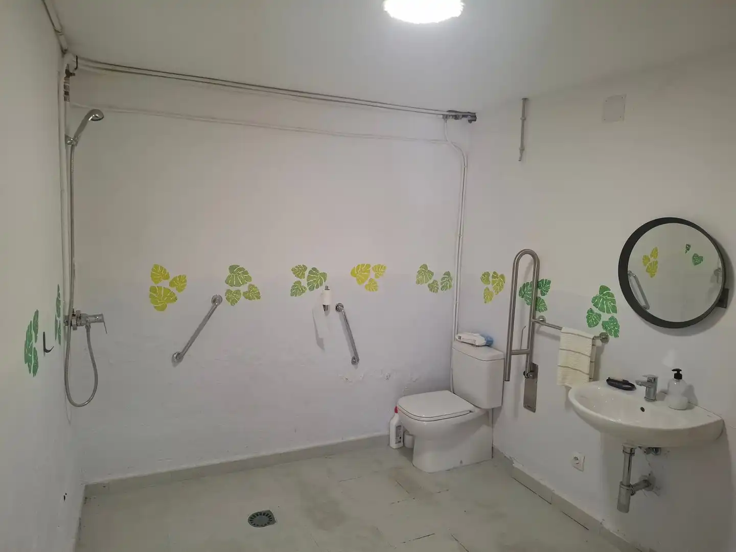 Baño de Edificio en venta en Maside, Ourense