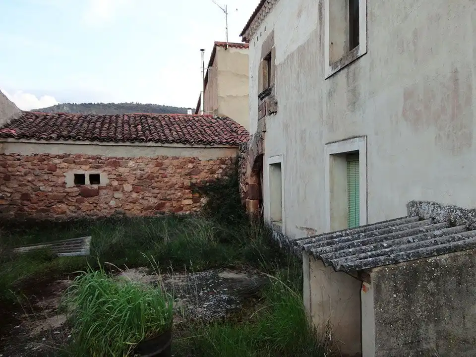 Vista exterior de Casa o chalet en venta en Barbadillo del Mercado con Jardín privado