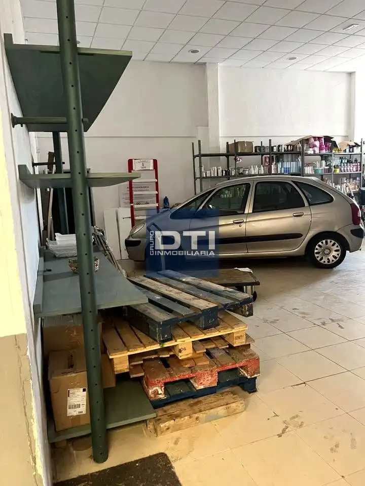 Industrial building for sale in Calle Carmen, imagen 5