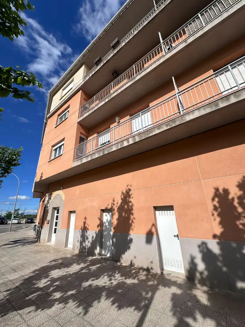 Vista exterior de Piso en venta en Alfaro con Calefacción y Balcón