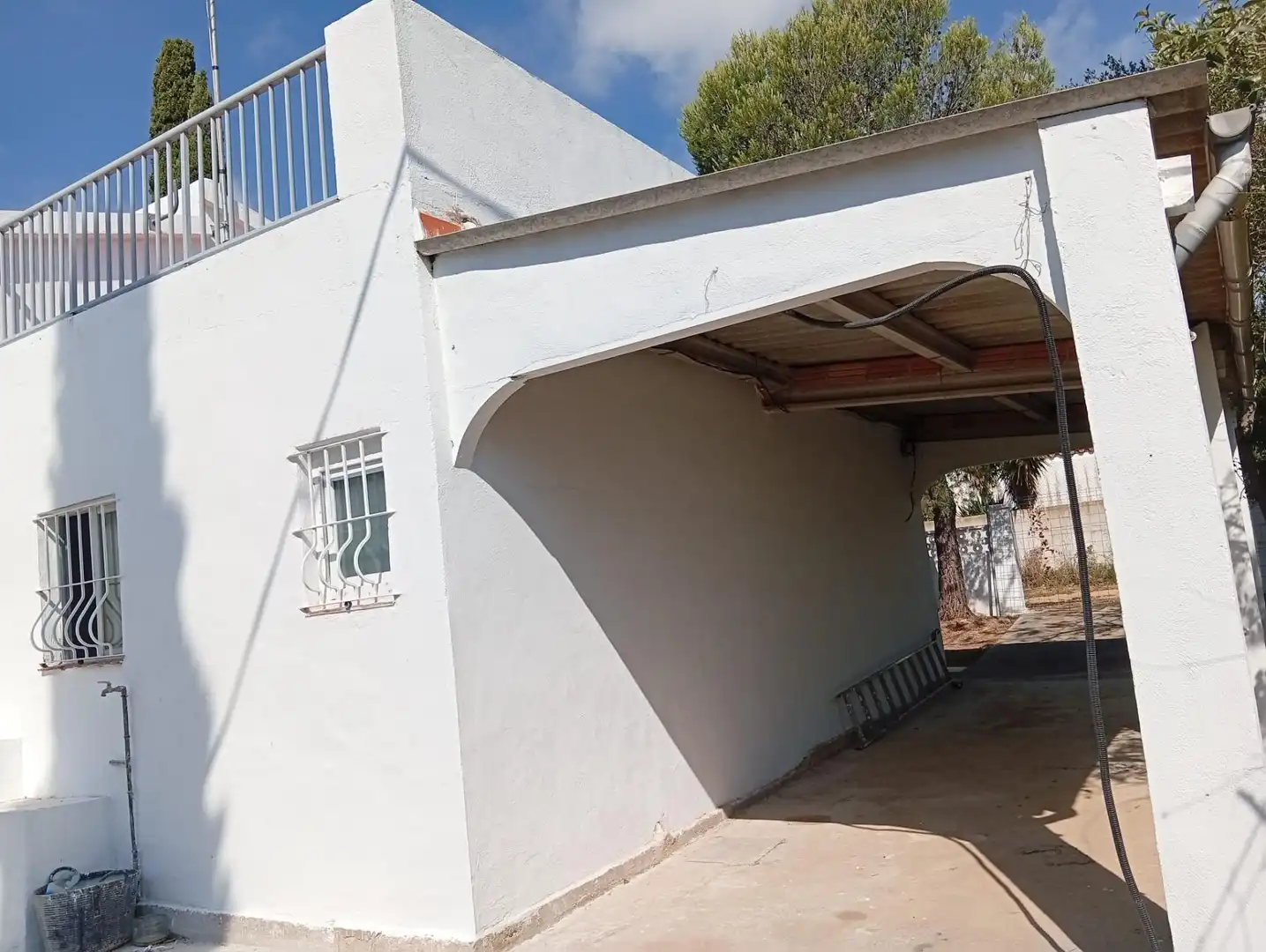 Vista exterior de Casa o xalet en venda en Alcanar amb Jardí privat