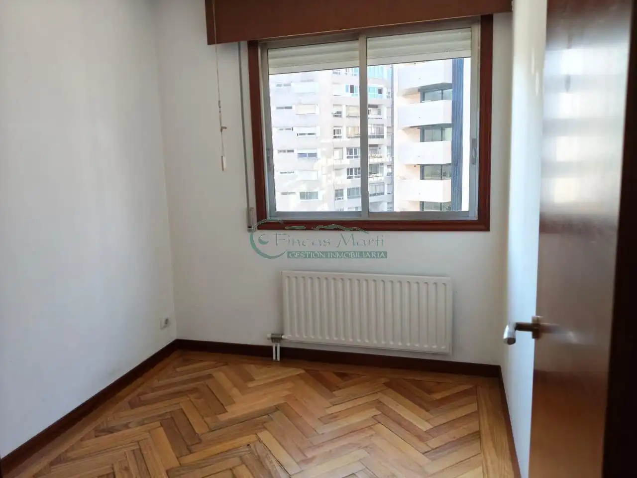 Bedroom of Flat for rent in Vigo   with Heating, Parquet flooring and Terrace