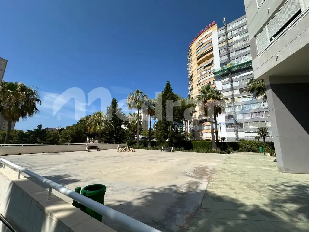 Appartamento con piscina in vendita a Avenida Armada Española, imagen 32