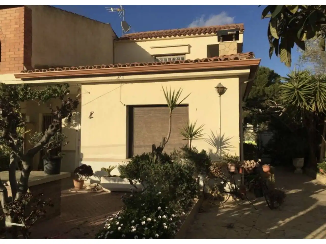 Außenansicht von Haus oder Chalet zum Verkauf in Masquefa mit Privatgarten und Terrasse