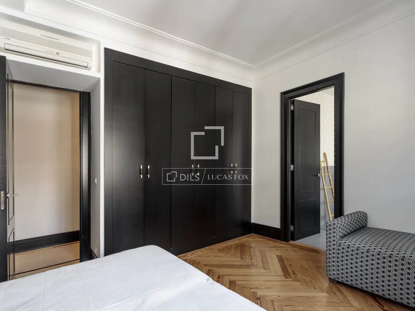 Schlafzimmer von Wohnung zur Miete in Madrid mit Klimaanlage, Heizung und Parkett